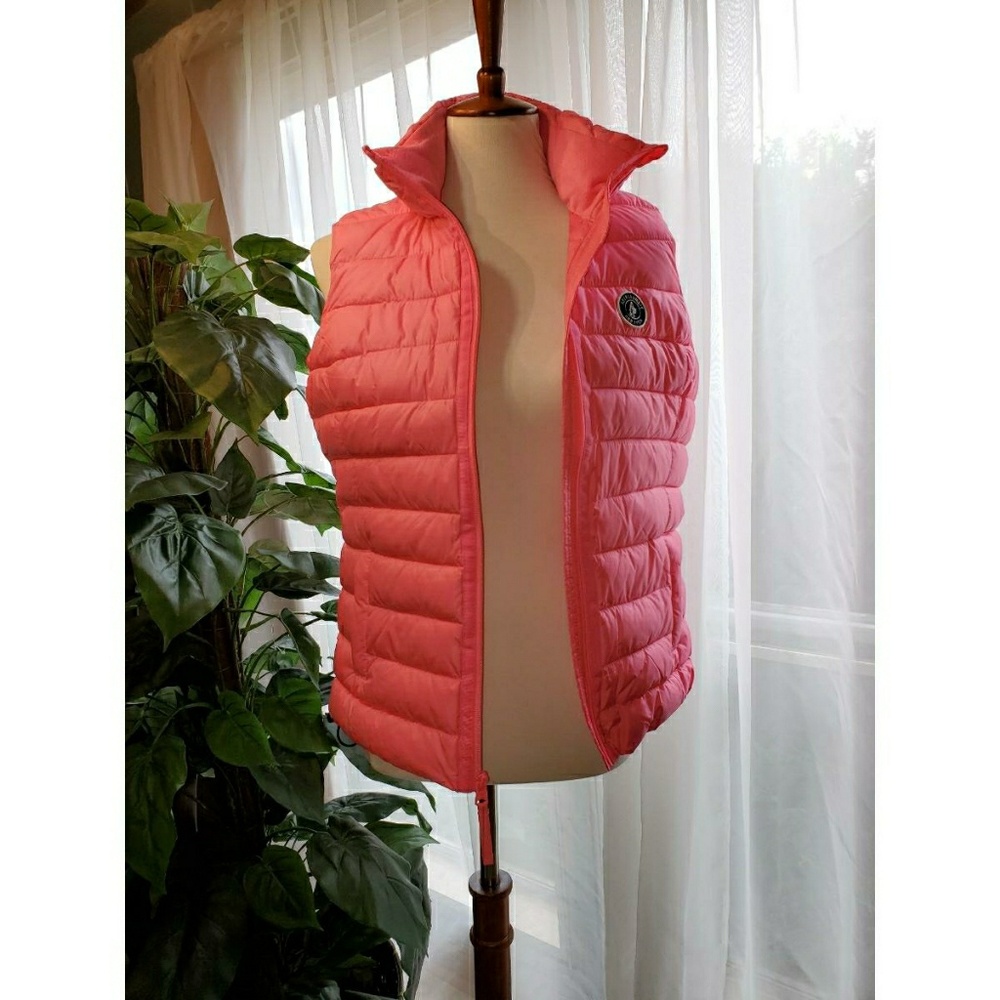 Abercrombie & Fitch Vest